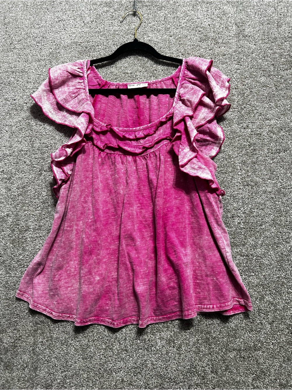 New In Woman’s Pink Flutter Sleeve Blouse Top Size Large